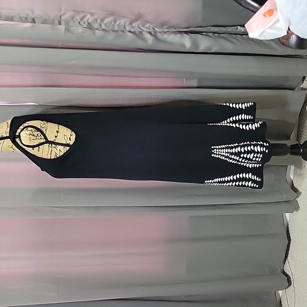 Dress - Picture 2 of 5